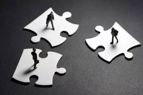 当代明诚就收购英超版权方新英体育回复上交所二次问询